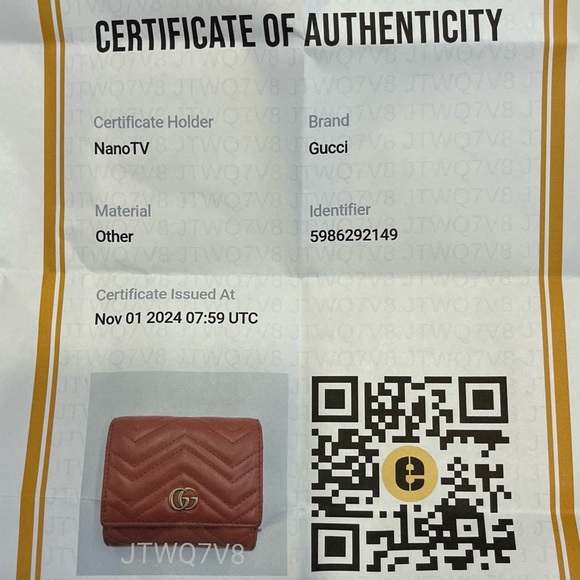 Gucci Red Marmont Compact Wallet - Picture 9 of 9